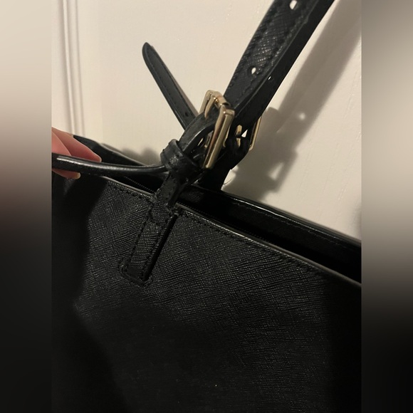 Tory Burch Saffiano Leather large tote ✨ - Picture 3 of 8